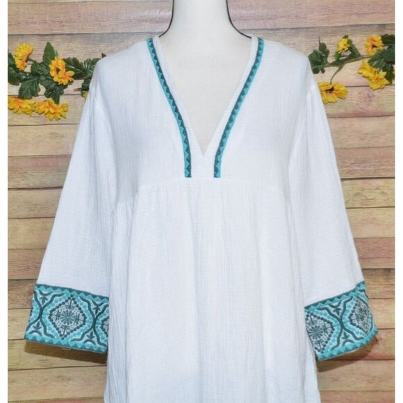 Cezele Tunic Top Shirt Ladies Size L White Gauzy Green Embroidered Floral Boho - Picture 2 of 13